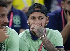 内马尔巅峰对决，科维托娃与30激战拜仁分钟，绝杀胜负难料！